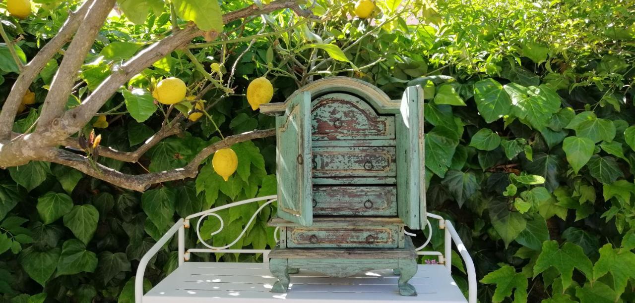 La Porta Sulla Costa Bed and Breakfast San Pantaleo Buitenkant foto