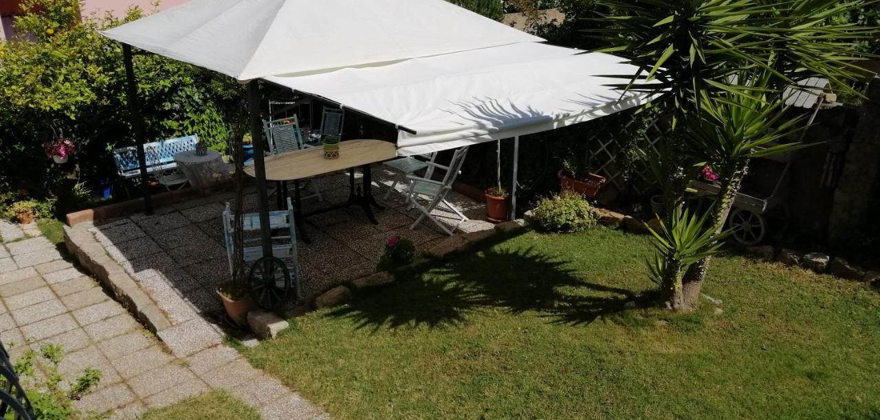 La Porta Sulla Costa Bed and Breakfast San Pantaleo Buitenkant foto