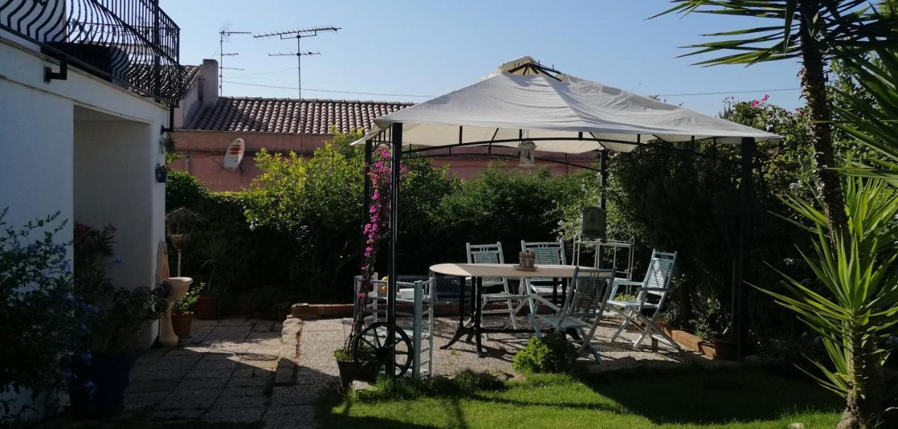 La Porta Sulla Costa Bed and Breakfast San Pantaleo Buitenkant foto