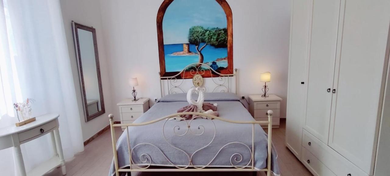 La Porta Sulla Costa Bed and Breakfast San Pantaleo Buitenkant foto