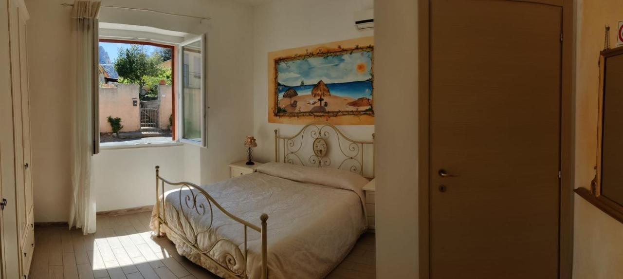 La Porta Sulla Costa Bed and Breakfast San Pantaleo Buitenkant foto