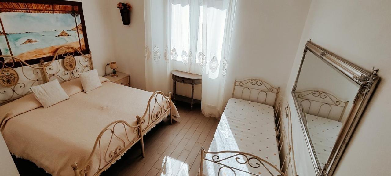 La Porta Sulla Costa Bed and Breakfast San Pantaleo Buitenkant foto