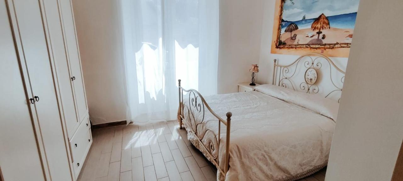 La Porta Sulla Costa Bed and Breakfast San Pantaleo Buitenkant foto