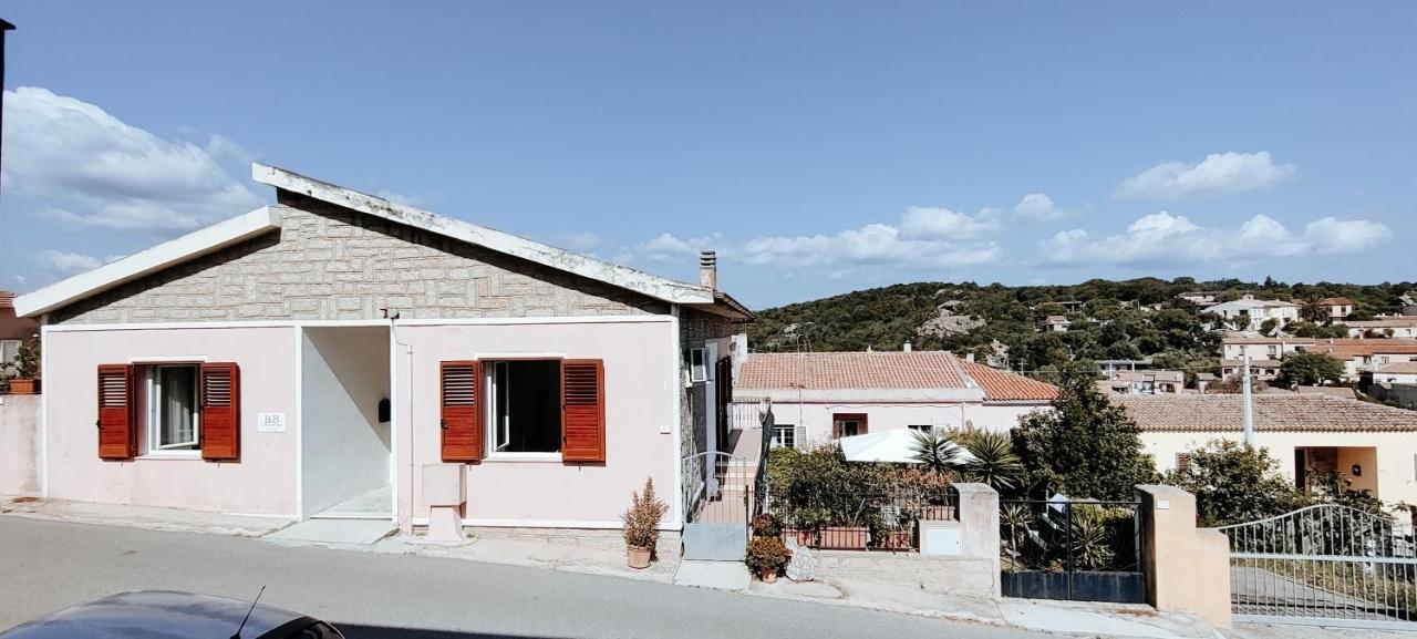 La Porta Sulla Costa Bed and Breakfast San Pantaleo Buitenkant foto