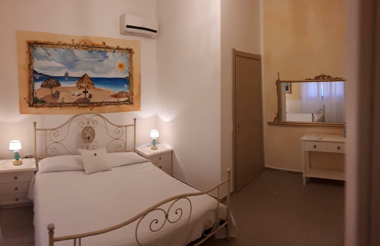 La Porta Sulla Costa Bed and Breakfast San Pantaleo Buitenkant foto